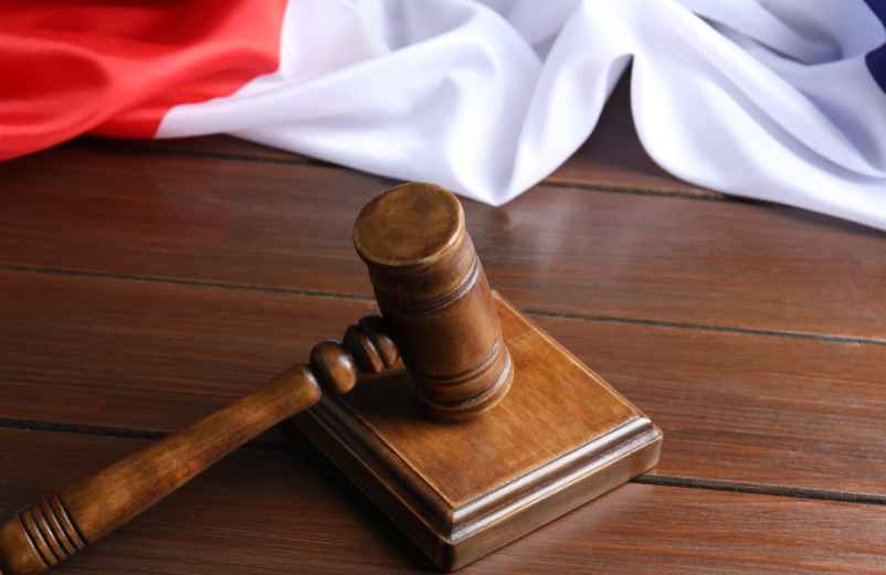 Faute grave en droit français : définition, exemples et conséquences-ENT Place